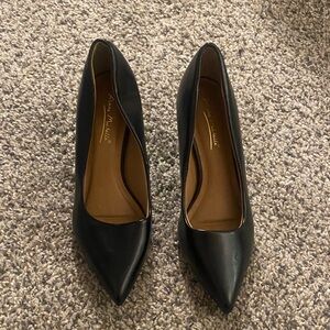 Anne Michelle Black Pointed Heels